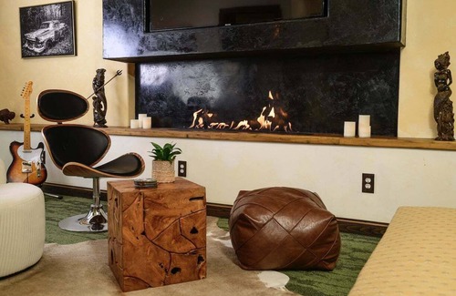 Tazewell Apartment | Farmhouse Suite at Haus of Taylor