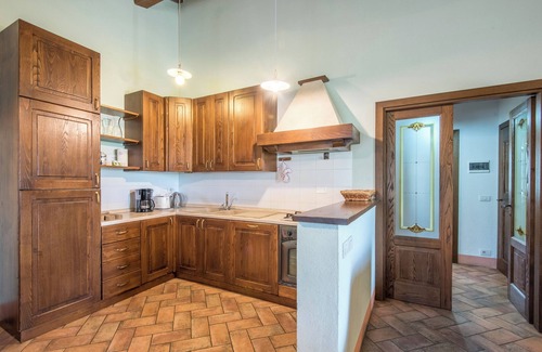 Castiglione d'Orcia Villa | Farmhouse 'Villa Agriturismo Il Pratone' with Mountain View, Private Pool and Wi-Fi