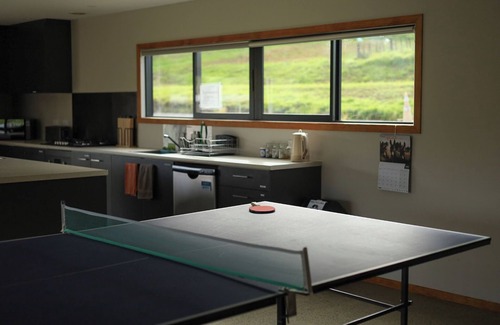 Mahurangi West Cabin | Farmstay getaway in a subtropical paradise - Cabin 2 of 2