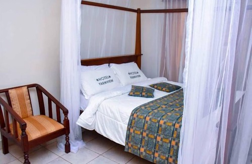 Busia Hotel | Farmview Hotel Busia