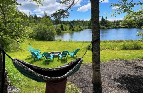 Erbs Cove Condo | Fauna studio on the lake