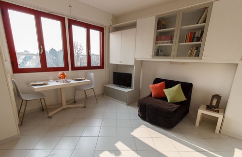 Favaro Veneto Apartment | Favaro House: 10 minute from the airport and 25 minute From Venice Center