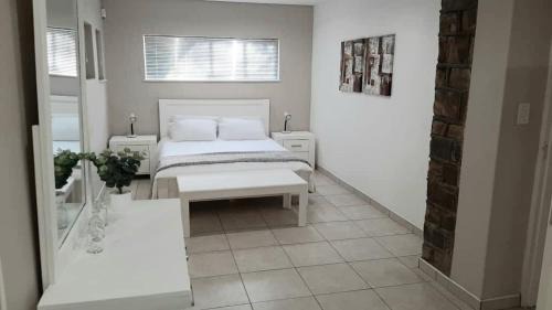 Klein Windhoek Apartment | Feather Self Catering Accommodation