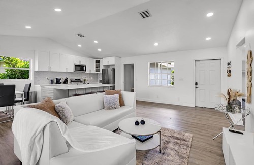 Pembroke Park Villa | Featuring 4 bedrooms and 2 bathrooms, it sleeps 10 people comfortably.