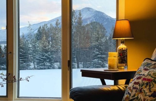 Red Lodge Ski Chalet | Featuring Hot Tub, WiFi and Minutes to Ski Hill