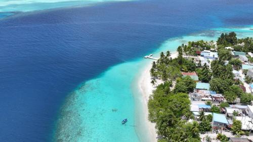 Dhidhoofinolhu Island House | Feeali Buddies Inn