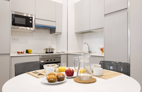 Chueca Apartment | Feelathome San Marcos Apartments