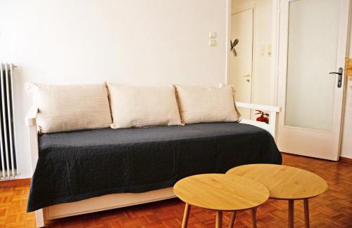 Thissio Apartment | Feeling Home Athens, Thiseio