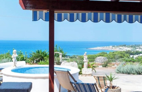 Marina di Felloniche Apartment | Felloniche Apartment Sea View, Castrignano del Capo, Italy