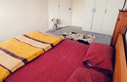 Bradford House | Female and Couple only Double Room