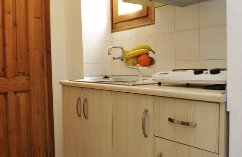 Skiathos Town Hotel | Fengeros Village