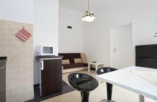 Gornji Karin Apartment | Ferienapartment Mit Balkon Für Fünf Personen