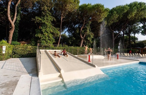 Jesolo Pineta House | Feriendorf Jesolo Lodge Superior PET für 5 Personen
