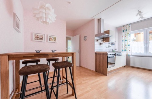 Dillendorf House | Ferienhaus Hunsrückliebe - Ferienhaus, Dusche, WC, 2 Schlafräume