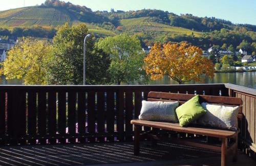 Zell Apartment | Ferienhaus Am Moselradweg