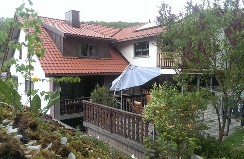 Hirschbach Apartment | Ferienhaus für bis zu 8 Personen mit eigener Terrasse