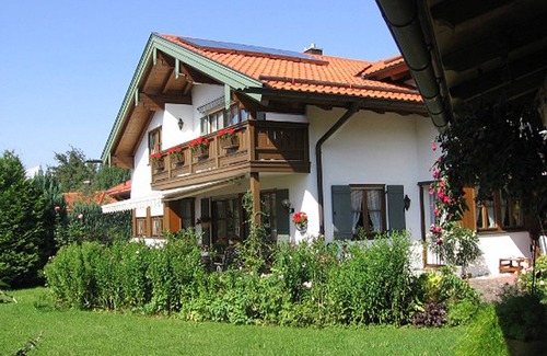 Aschau im Chiemgau Apartment | Ferienwohnung I "Zellerhorn" extra Schlafzimmer und West-Balkon, 70 qm°