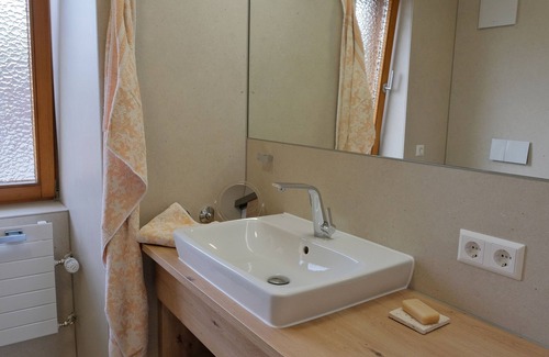 Bad Bellingen Apartment | Ferienwohnung 1, 52qm, 1 Schlafzimmer, max. 4 Personen