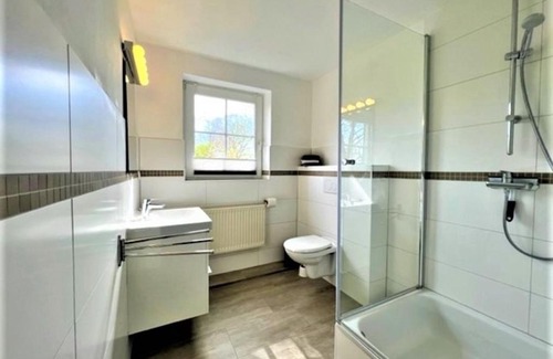 Vitzdorf Apartment | Ferienwohnung 1, EG, Hof zur Sonnenseite Fehmarn