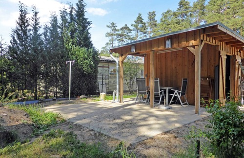 Bodstedt Apartment | Ferienwohnung 1 - Ferienhaus am Waldessaum