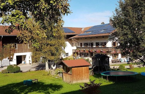 Grabenstatt Apartment | Ferienwohnung 1 im Dachgeschoss für 2 - 4 Personen, 70 qm, mit 2 sep. Schlafzimmern
