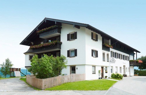 Aufham Apartment | Ferienwohnung 7 "Staufen", Nichtraucher, 1 Schlafzimmer, Sat-TV, 4 Sterne, max. 2 Personen