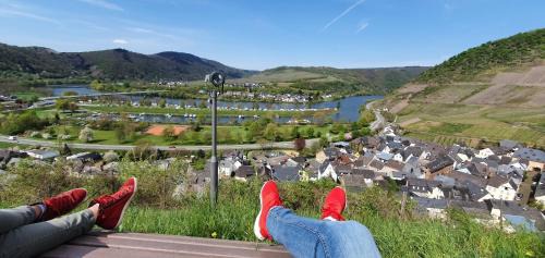 Senheim Apartment | Ferienwohnung an der Mosel, Julia