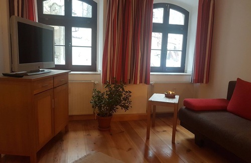 Nikolaivorstadt Apartment | Ferienwohnung an der Nikolaikirche