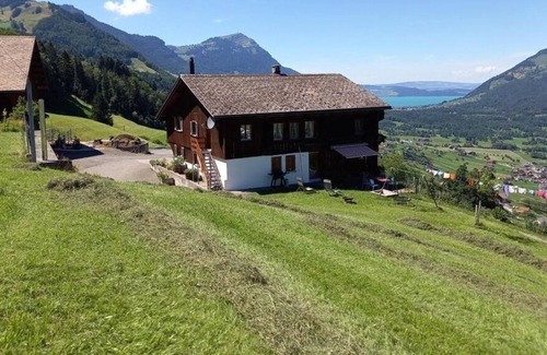 Lauerz Apartment | Ferienwohnung/app. für 5 Gäste mit 80m² in Lauerz