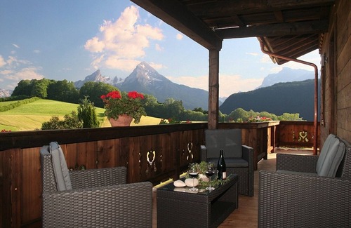 Bischofswiesen Apartment | Ferienwohnung "Berchtesgaden" für 2-4 Personen, ca. 85 m², 2 Schlafzimmer, Wohnzimmer, Balkon