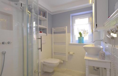 Boltenhagen Apartment | Ferienwohnung Düne mit Kamin und 2 Bädern in Boltenhagen