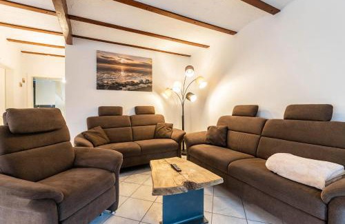 Busumer Deichhausen Apartment | Ferienwohnung Steuerbord