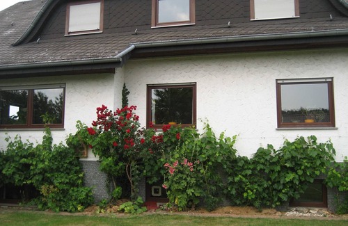 Frankenberg Apartment | Ferienwohnung Teichgelände