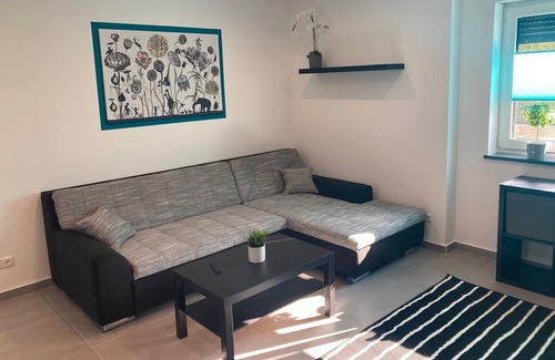 Groskoschen Apartment | Ferienwohnung Eastside-apartment für max 6 Personen - nah am See mit Parkplatz