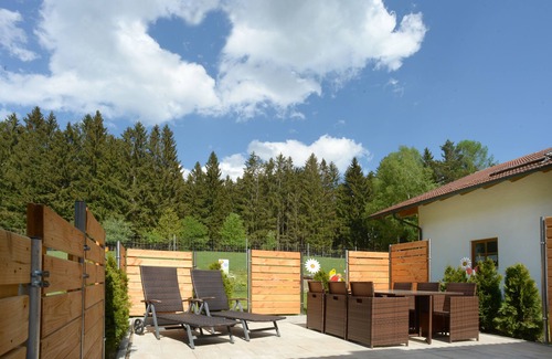 Drachselsried Apartment | Ferienwohnung Holzebenhof - Urlaub in Traumhafter Alleinlage