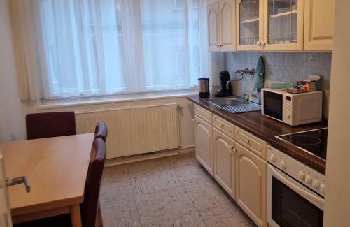 Krefeld Apartment | Ferienwohnung in Krefeld Monteurzimmer Gästezimmer Messezimmer Apartment in Krefeld