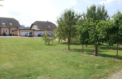 Morbach Apartment | Ferienwohnung Kleeblatt - apartment/flat, shower and bath, WC, 1 bedroom