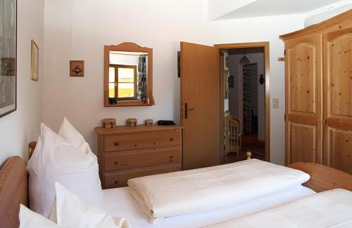 Burgberg Apartment | Ferienwohnung Krämer