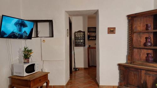 El Guincho Apartment | Ferienwohnung mit kleiner Innenhof-Terrasse im mediterranen Stil