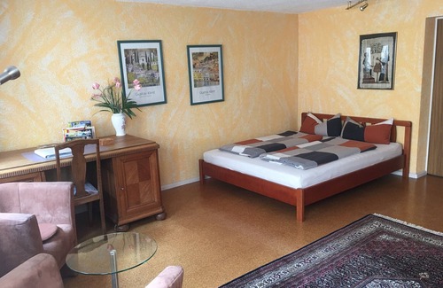 Freiburg im Breisgau Apartment | Ferienwohnung mit 50qm, 1 Wohn-/Schlafbereich für max. 3 Personen