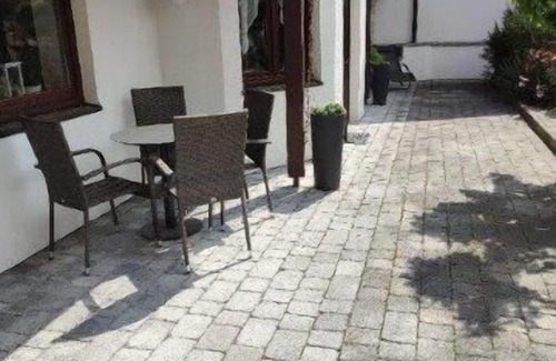 Hohenthann Apartment | Ferienwohnung mit Terrasse