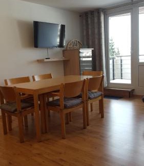 Sankt Englmar Apartment | Ferienwohnung mit extra Schlafzimmer und Blick in den Bayrischen Wald oberhalb von Sankt Engelmar