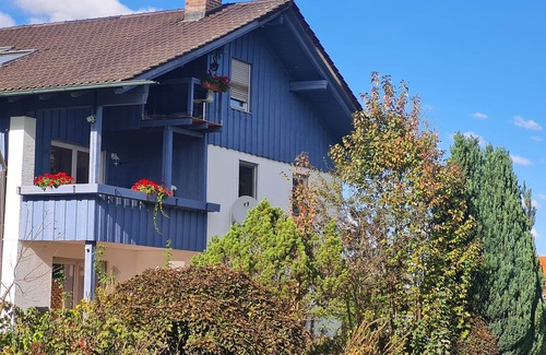 Rosenheim Apartment | Ferienwohnung mit Südbalkon