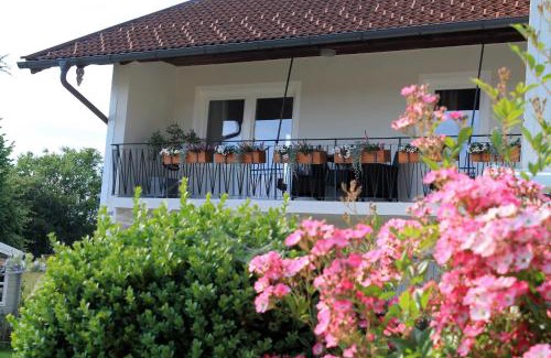 Chieming Apartment | Ferienwohnung Pölzl