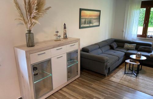 Muritz Apartment | Ferienwohnung Plaue Auszeit mit Privatstrand und Bootsliegeplatz