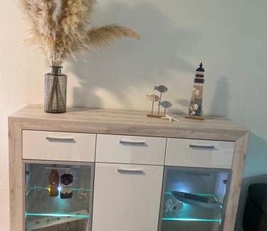 Muritz Apartment | Ferienwohnung Plaue Auszeit mit Privatstrand und Bootsliegeplatz