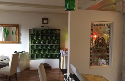 Deutsch Goritz Apartment | Ferienwohnung Rosengarten - ab 2 Nächte - Stockers Kleines Dorfhotel