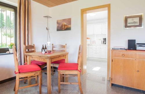 Neuastenberg Apartment | Ferienwohnung Steinacker am Gerkenstein