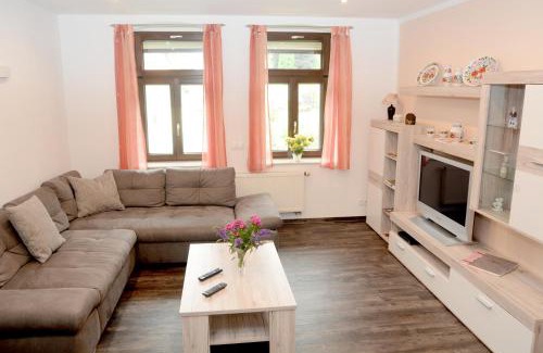 Koenigstein House | Ferienwohnung Villa AusZeit