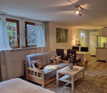 Elmstein Apartment | Ferienwohnung Waldnest